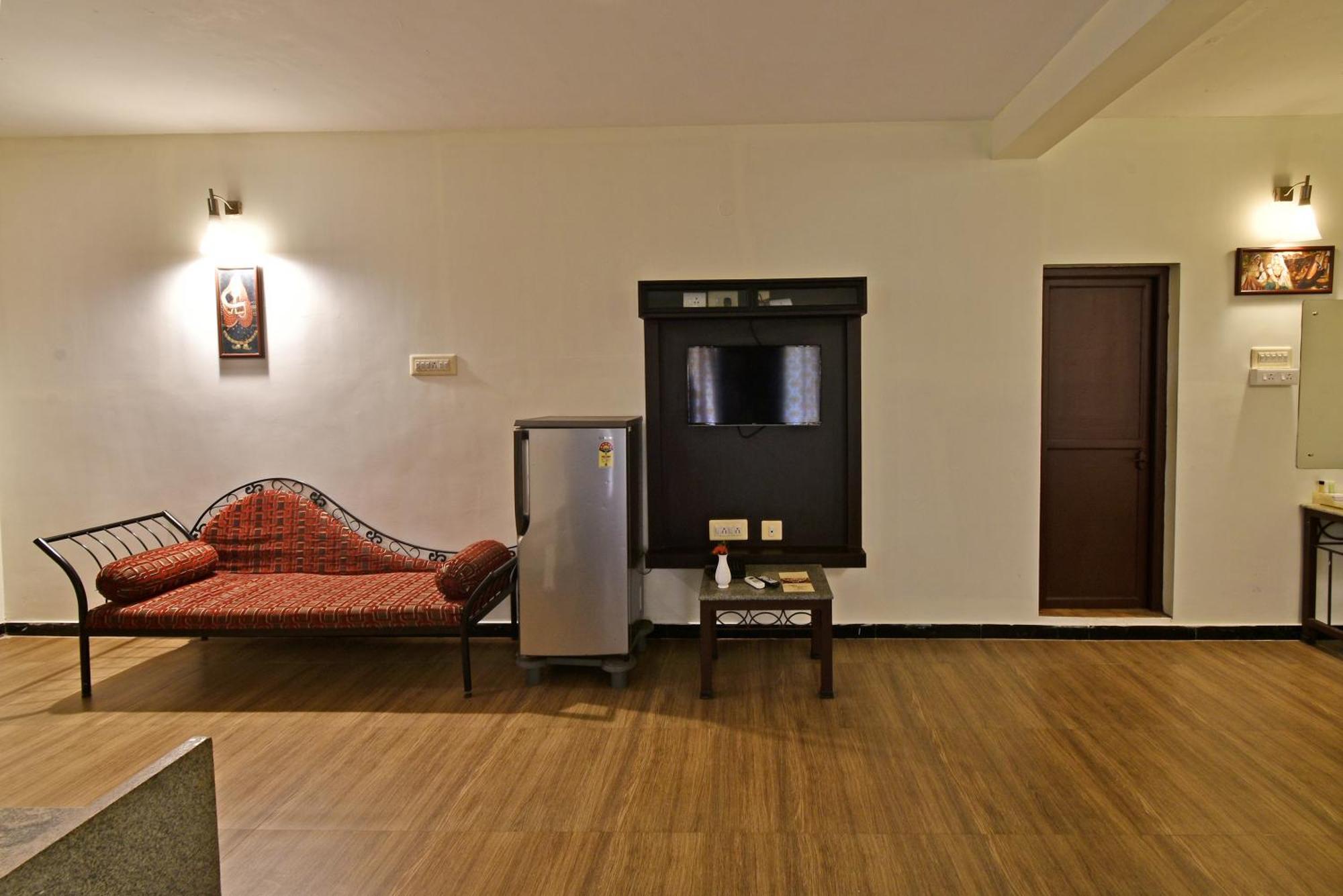 Poppys Olive De' Villa Ауровиль Экстерьер фото